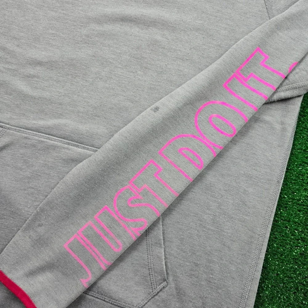 Nike Hoodie Womens Medium Gray Therma Dri-Fit Fleece Sweatshirt Casual‎ Pullover